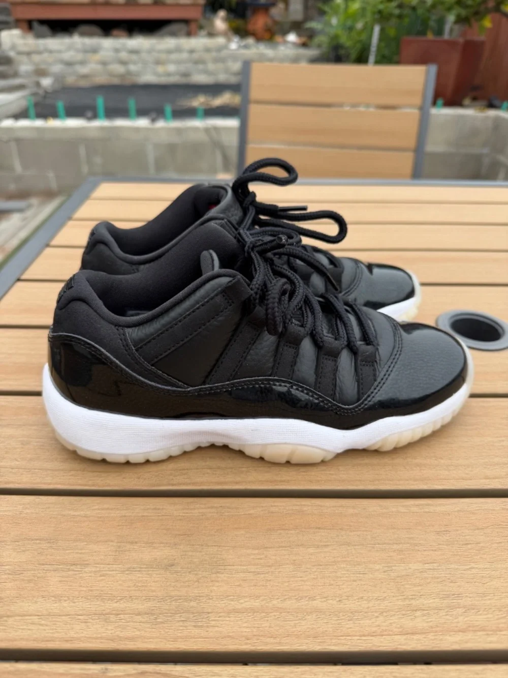 Air Jordan 11 Retro Low (GS) '72-10' 528896-001 Size 5.5Y